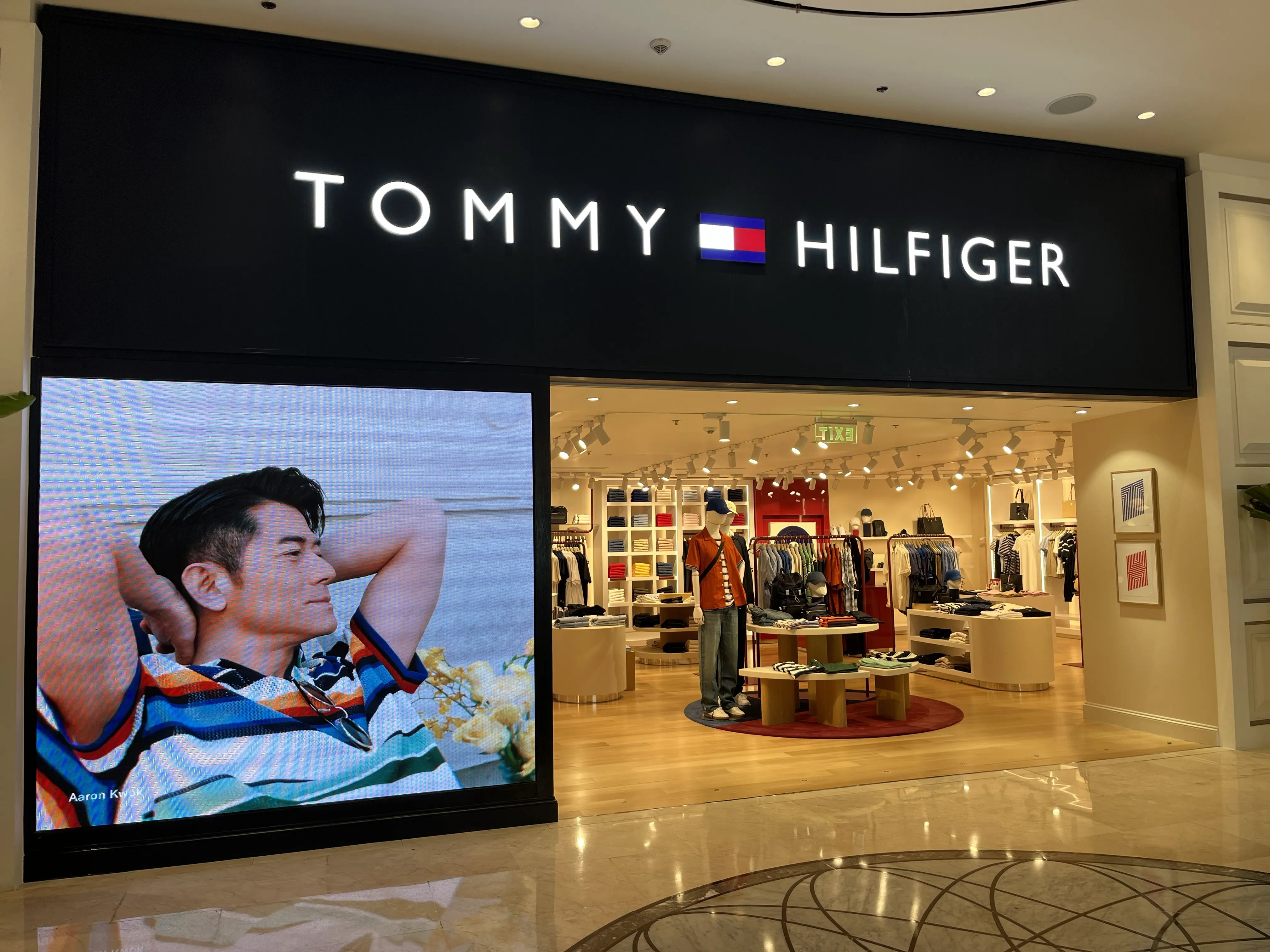 Tommy Hilfiger