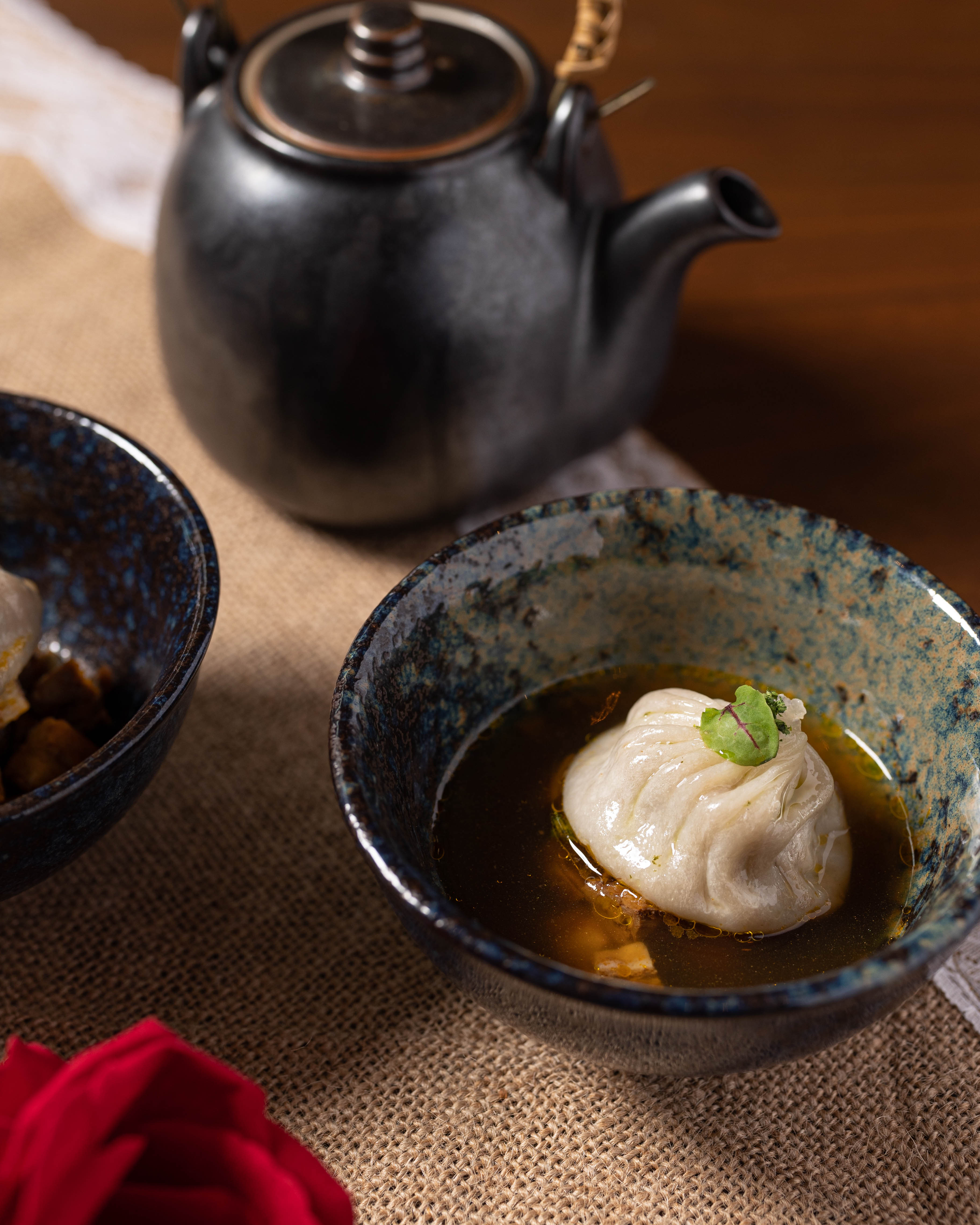 An embrace At the heart of the menu is Yakap, a kansi interpretation featuring beef bone marrow dumpling and green langka. Rich yet composed, the dish conveys warmth and reassurance, mirroring the closeness that defines a relationship once affection deepens and comfort becomes shared.